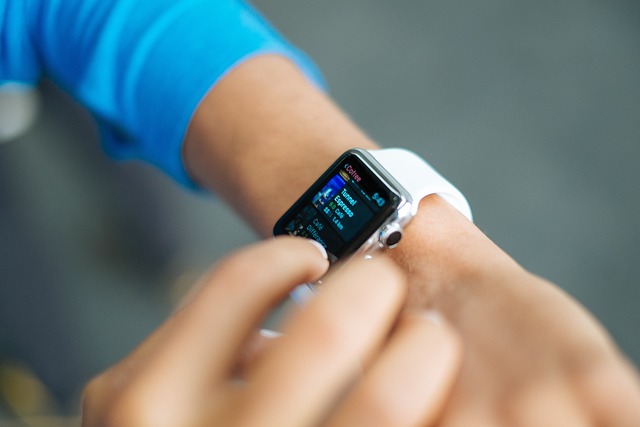 Read more about the article The Future of Disease Detection: Monitoring Body Temperature with Smartwatches